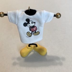 2007 Disney Mickey Mouse Style with a Smile Hallmark Keepsake Ornament